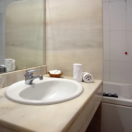 Estacao - Hotell Braga